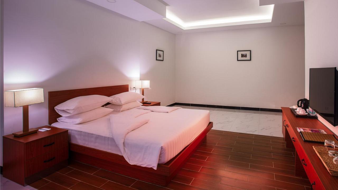 Angkor Sivutha Suites By Alfa Siem Reap Eksteriør billede